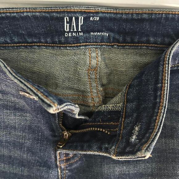 Gap dark wash maternity denim shorts with frayed hem and side panels 8 - Picture 2 of 8